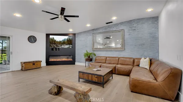 $4,200 | 26098 Nova Lane, Menifee, CA 92585