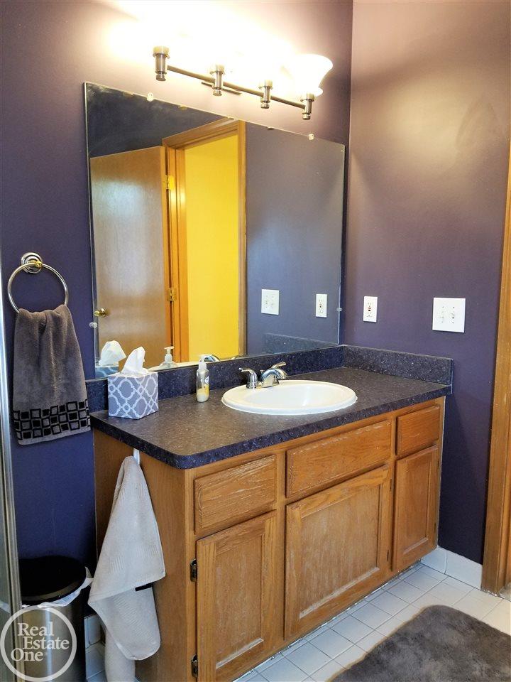 50167 Riverside Drive Macomb, MI 48044 - Photo 25 of 84 31348103-24.JPG