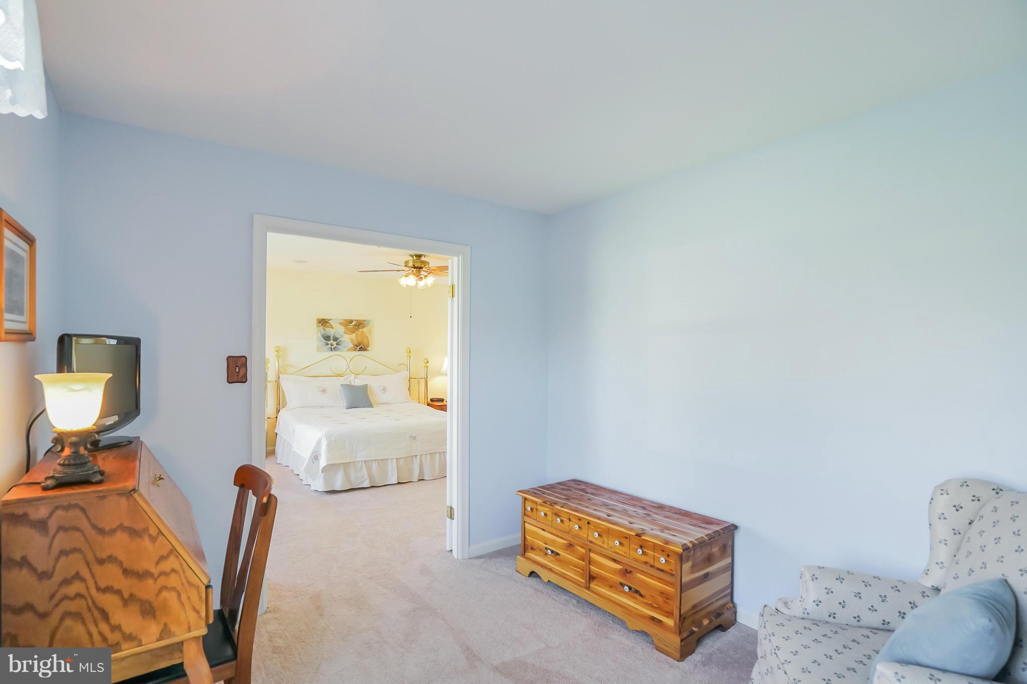 24401 Welsh Road Gaithersburg, MD 20882 - Photo 20 of 29 4th bedroom sitting room