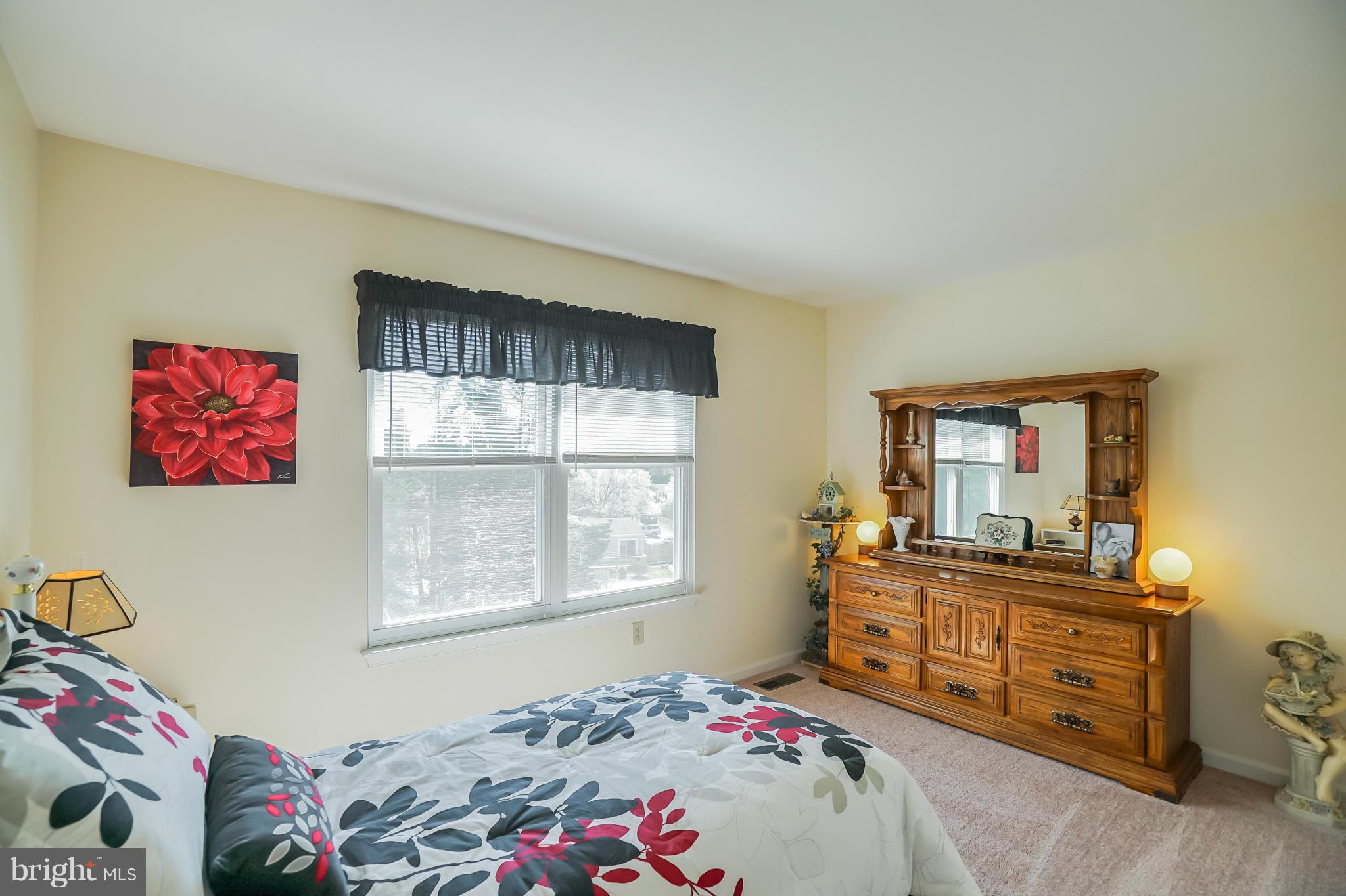 24401 Welsh Road Gaithersburg, MD 20882 - Photo 23 of 29 Bedroom 2