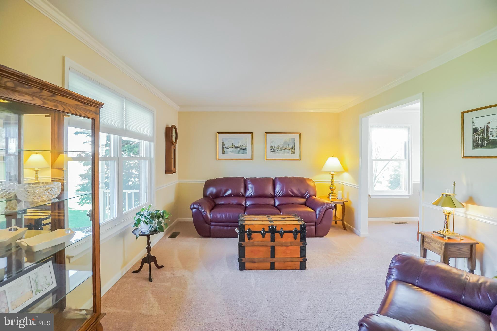 24401 Welsh Road Gaithersburg, MD 20882 - Photo 5 of 29 Living Room 1