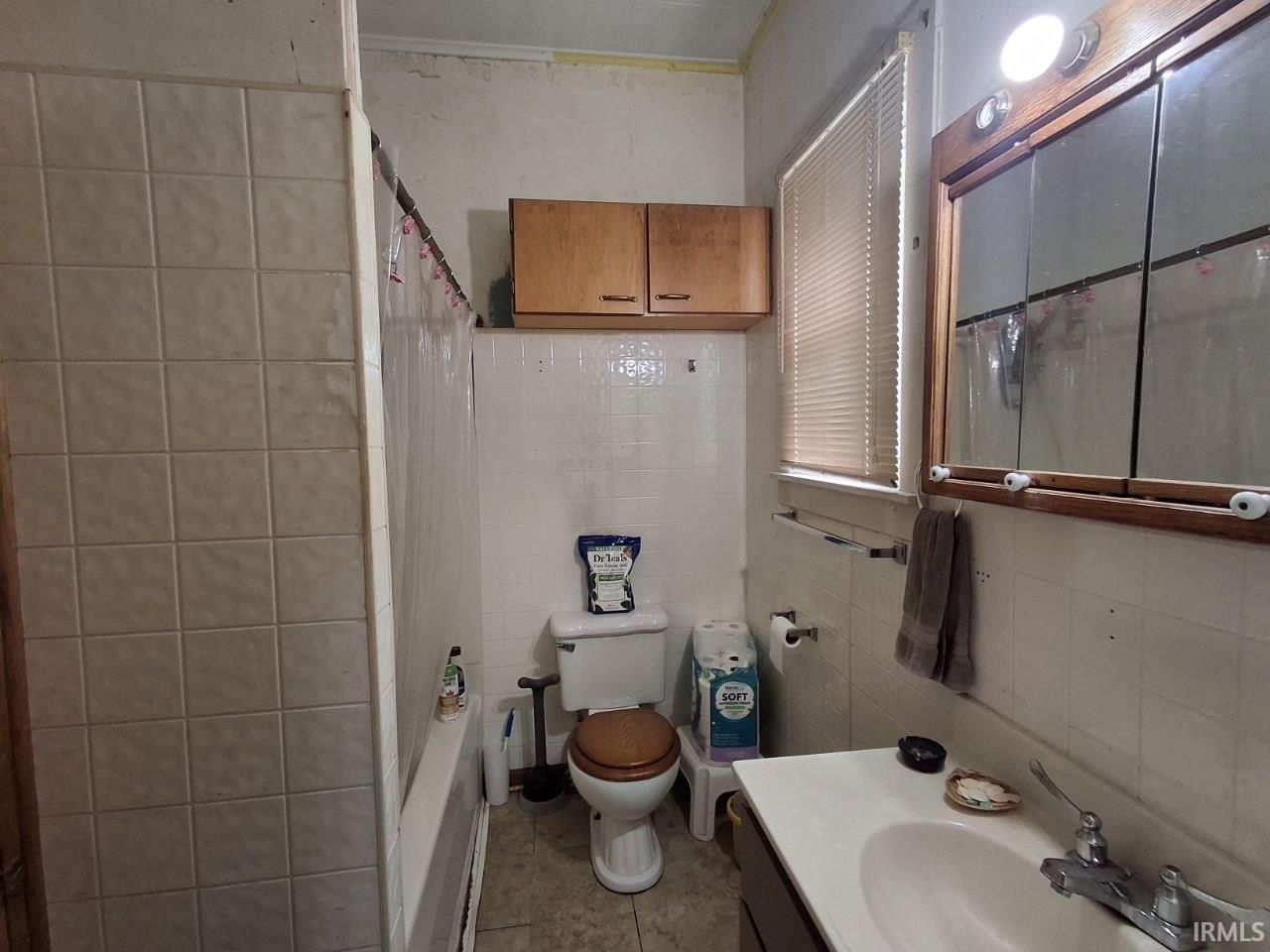 7022 North Center Street Monterey, IN 46960 - Photo 13 of 32