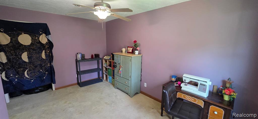 5404 Wexford Road Lansing, MI 48911 - Photo 17 of 40 Gallery Image 17