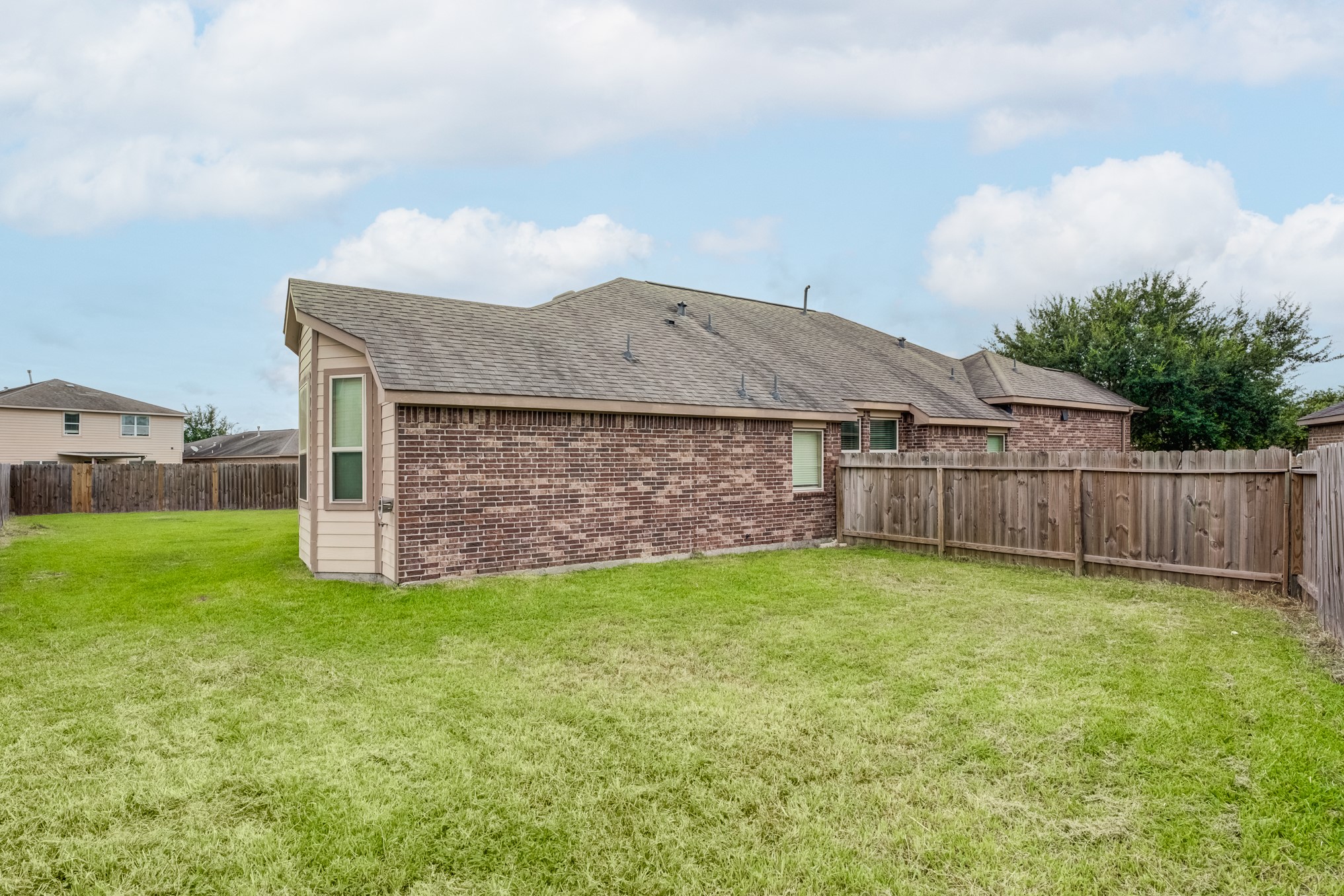 9902 Smokey Quartz Lane Rosharon, TX 77583 - Photo 33 of 35
