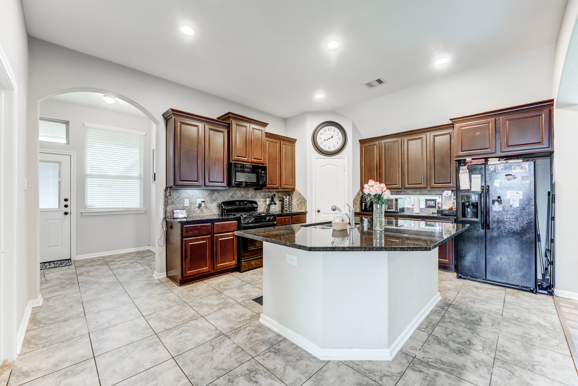 9902 Smokey Quartz Lane Rosharon, TX 77583 - Photo 10 of 35