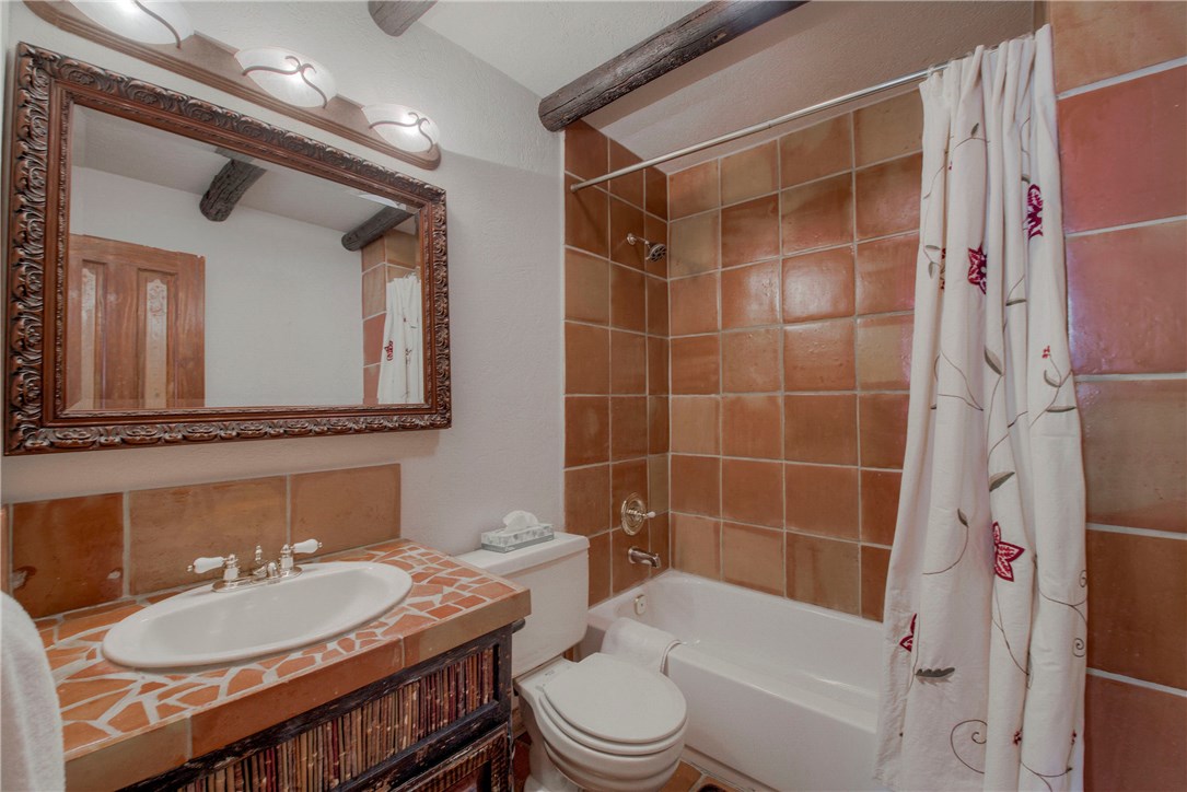 9460 Ryan Gulch Road, Unit 60 Silverthorne, CO 80498 - Photo 26 of 34 Ensuite Bathroom - lower level