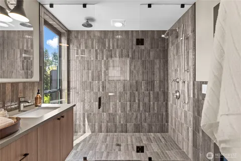 $1,924,995 | 1128 31st Avenue South, Seattle, WA 98144