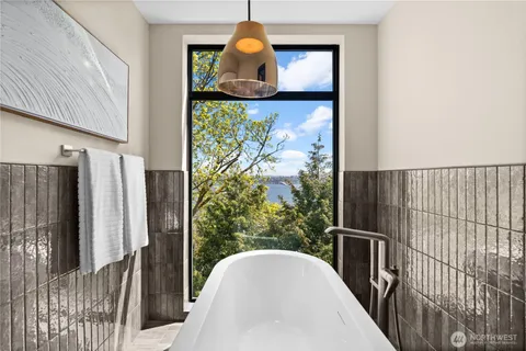 $1,924,995 | 1128 31st Avenue South, Seattle, WA 98144