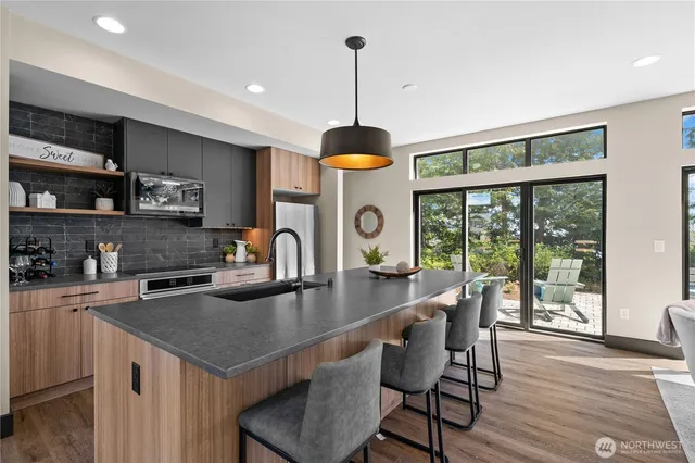 $1,924,995 | 1128 31st Avenue South, Seattle, WA 98144