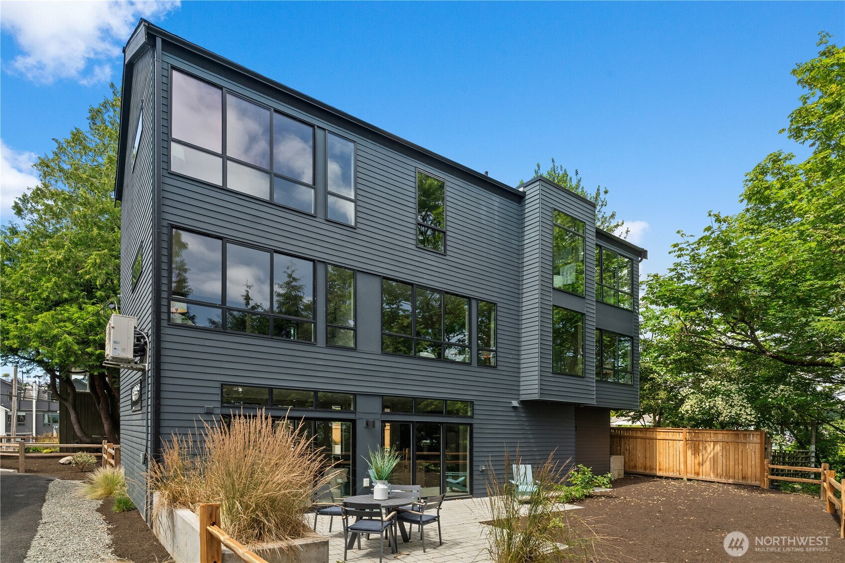 1128 31st Avenue South Seattle, WA 98144 - Photo 32 of 34