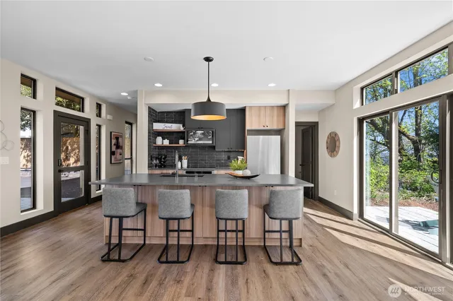 $1,924,995 | 1128 31st Avenue South, Seattle, WA 98144