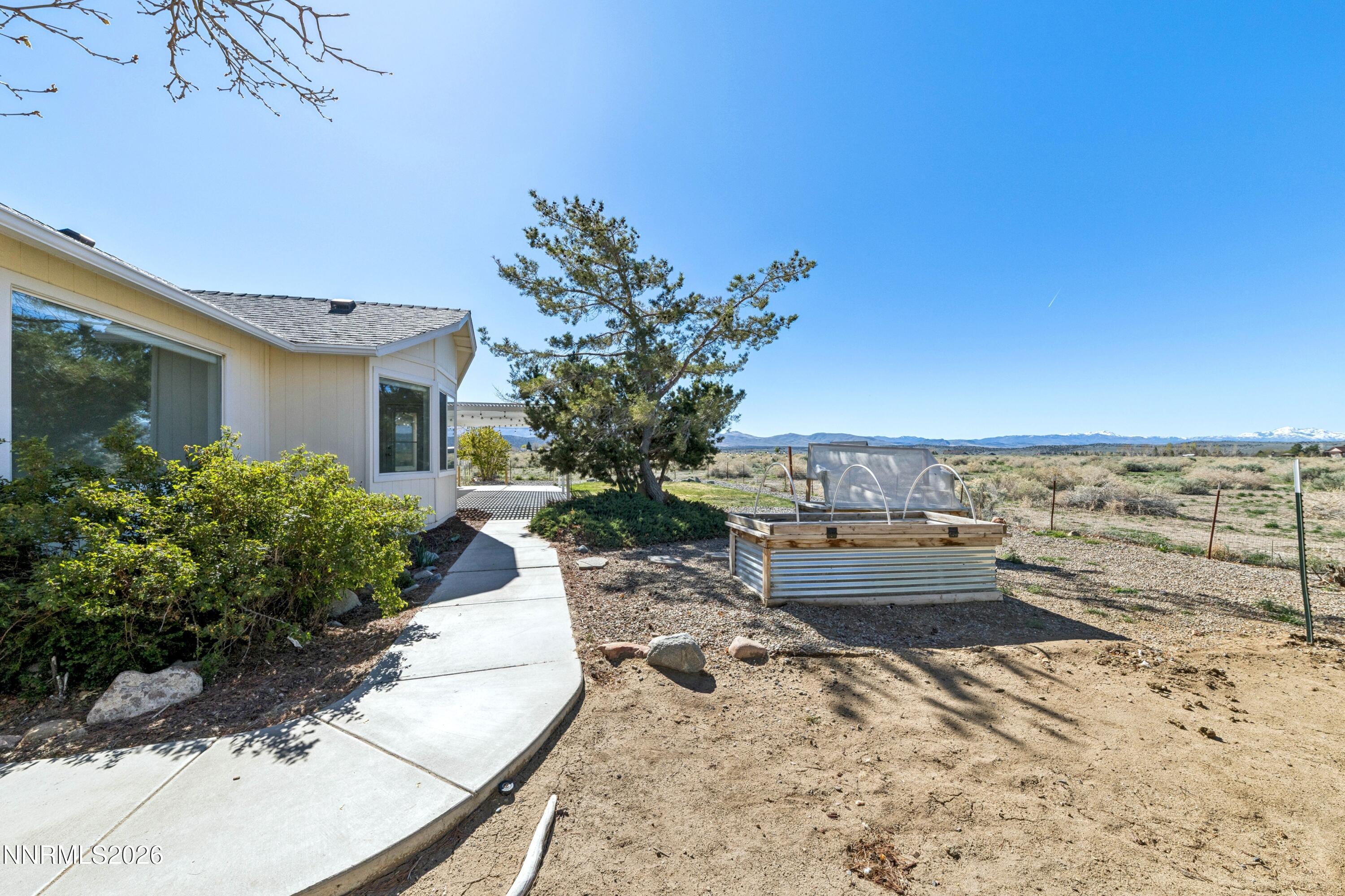 2363 Juniper Road Gardnerville, NV 89410 - Photo 7 of 25 a22