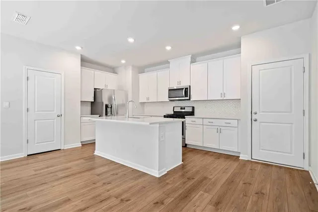 $2,490 | 279 Wells Circle, Canton, GA 30114