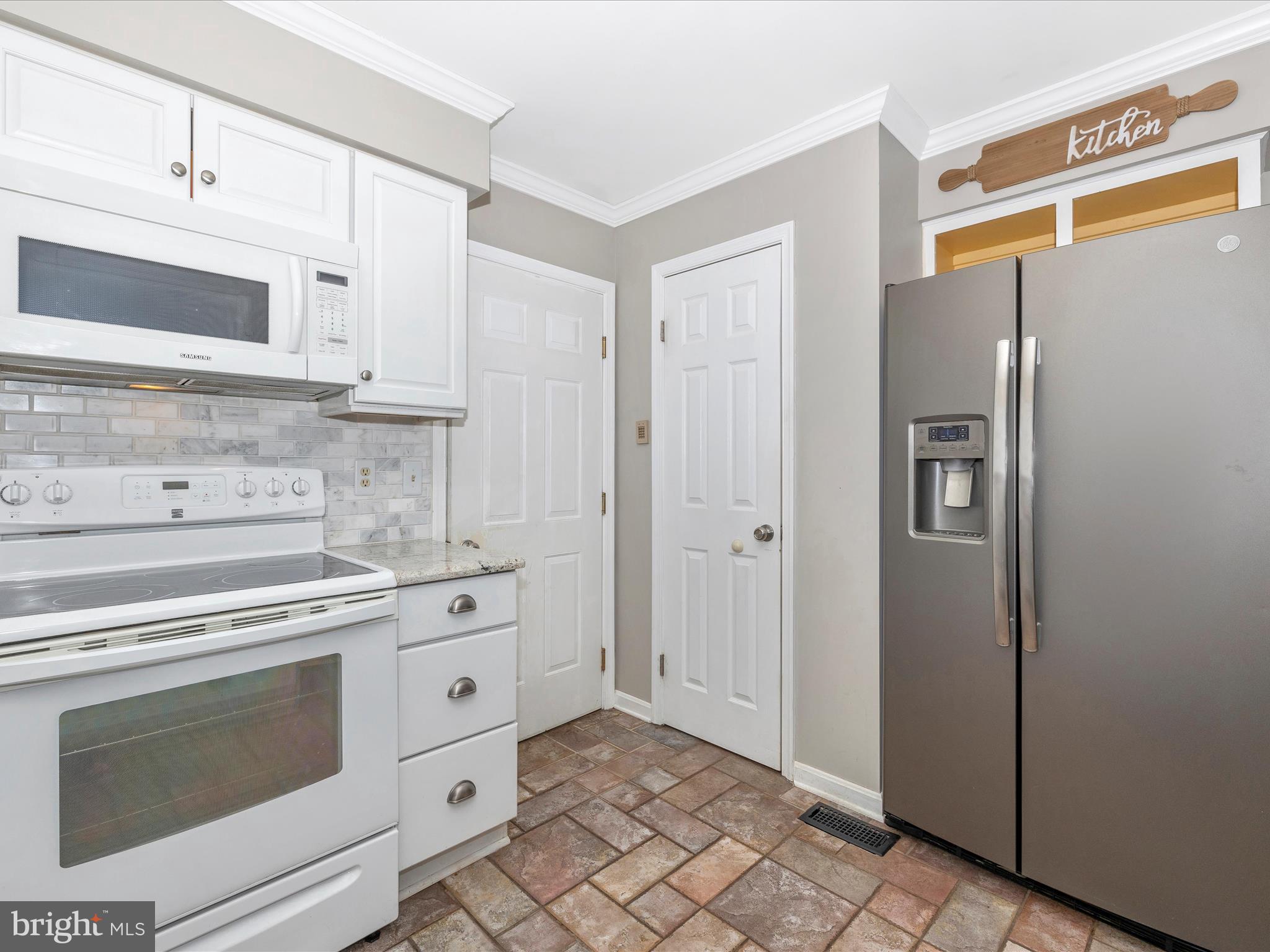 5733 Buffalo Road Mount Airy, MD 21771 - Photo 16 of 57 Kitchen