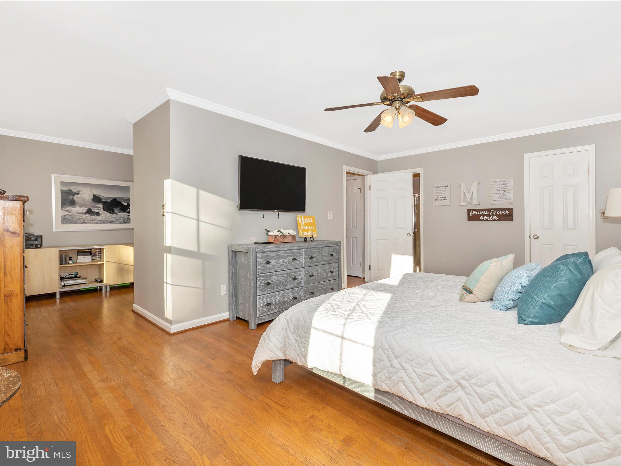 5733 Buffalo Road Mount Airy, MD 21771 - Photo 25 of 57 Primary Bedroom