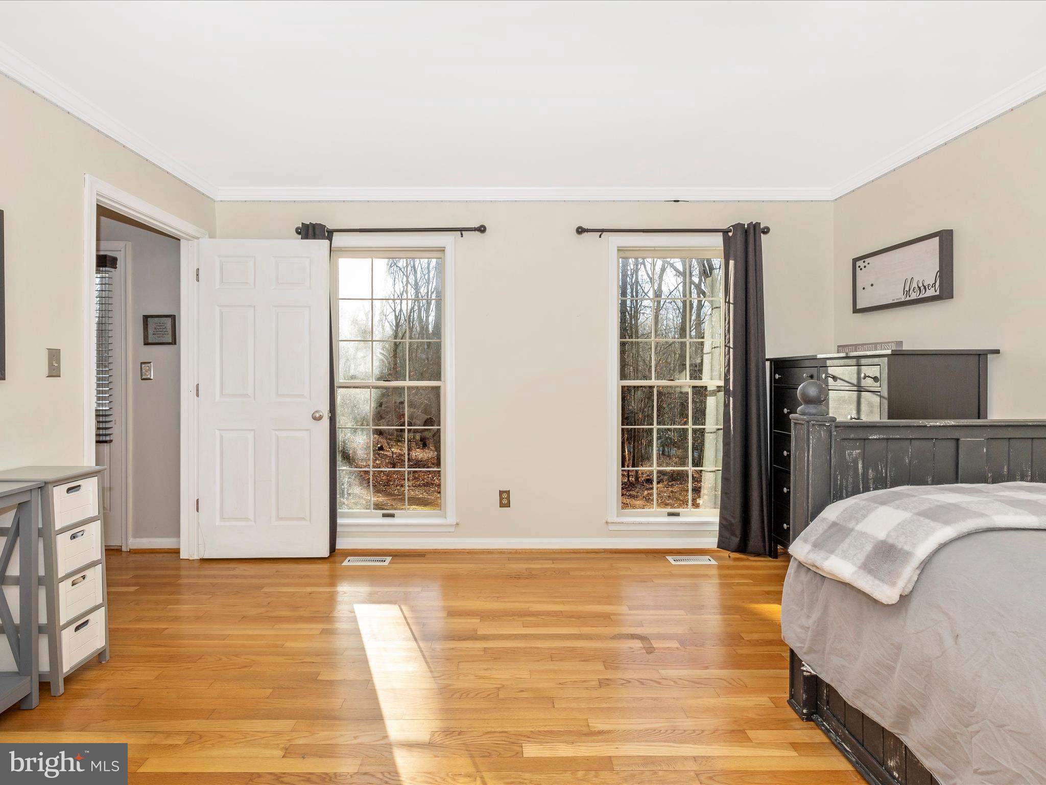 5733 Buffalo Road Mount Airy, MD 21771 - Photo 10 of 57 Living Room/Bedroom