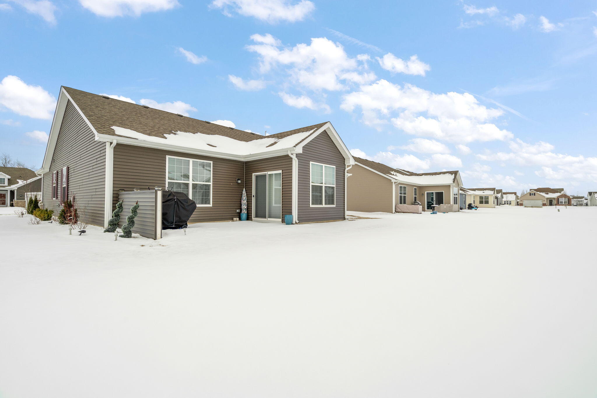 11032 Lola Lane Crown Point, IN 46307 - Photo 26 of 27 2048x1365