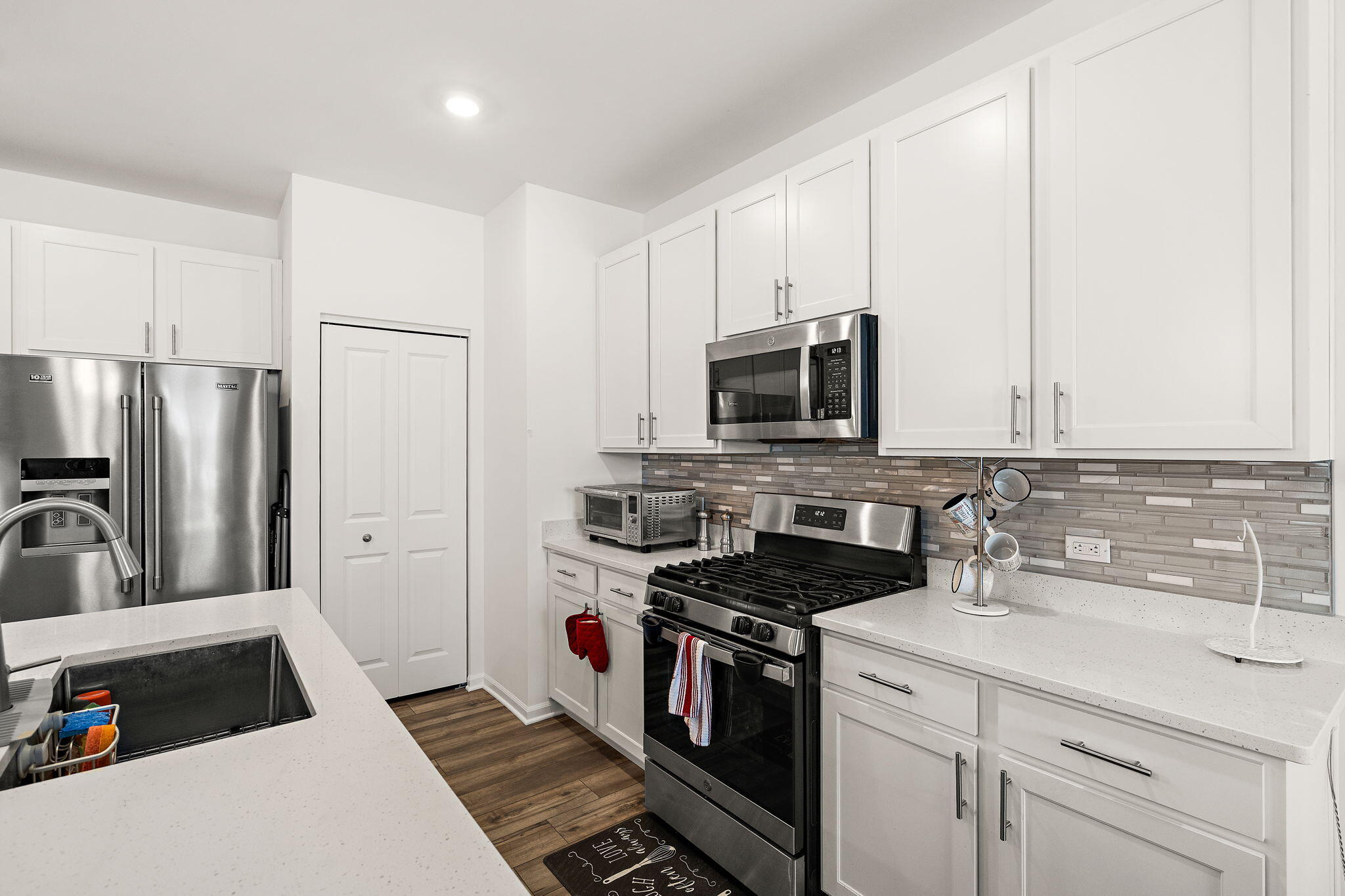 11032 Lola Lane Crown Point, IN 46307 - Photo 8 of 27 2048x1365