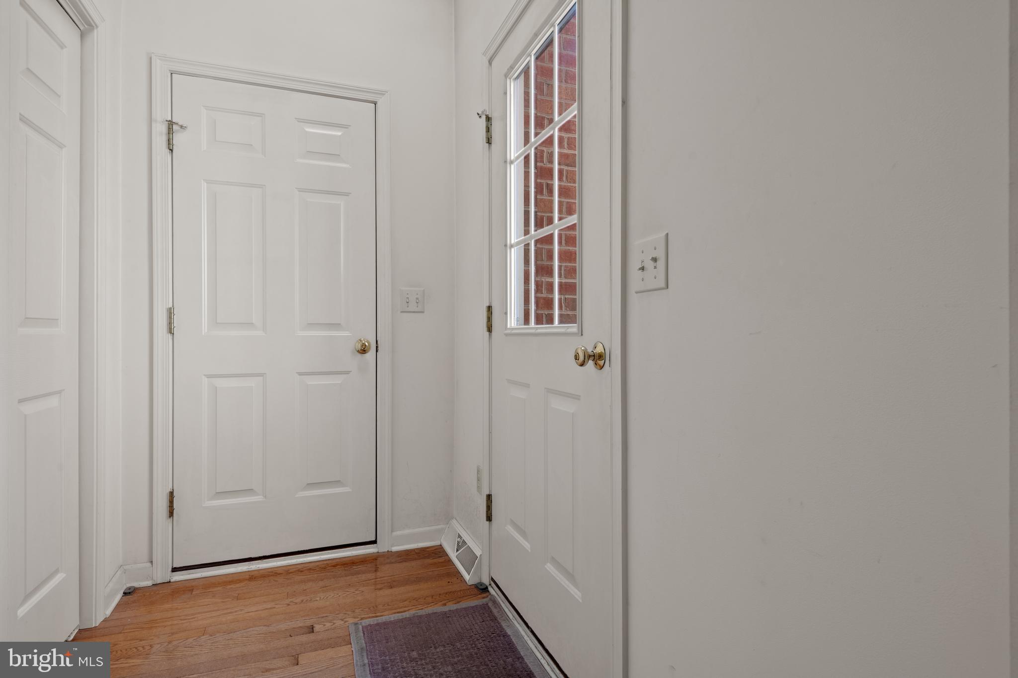 108 Sutherland Road Lancaster, PA 17603 - Photo 4 of 33 Gallery Image 4