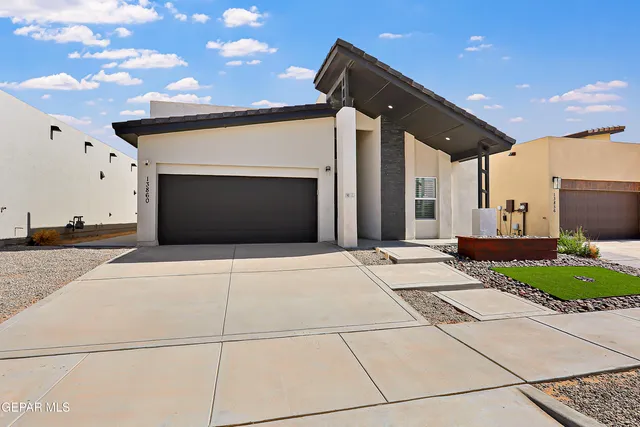 $294,900 | 13860 Summer View Avenue, El Paso, TX 79928