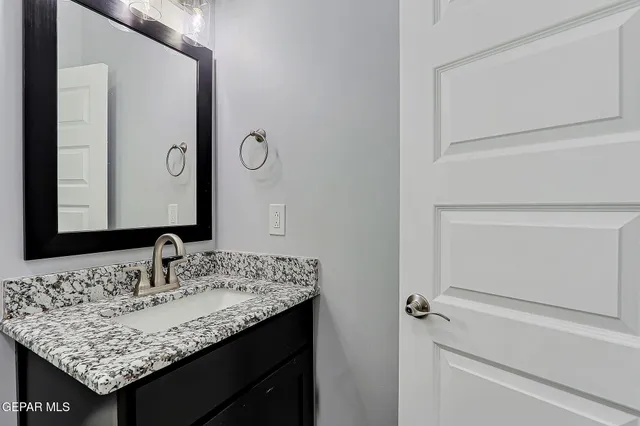 $294,900 | 13860 Summer View Avenue, El Paso, TX 79928