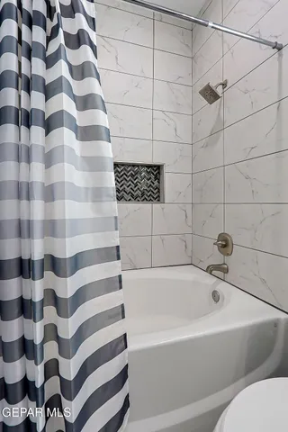 $294,900 | 13860 Summer View Avenue, El Paso, TX 79928