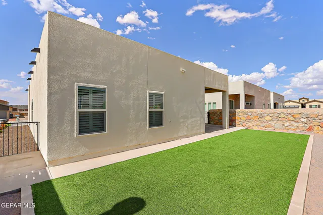 $294,900 | 13860 Summer View Avenue, El Paso, TX 79928