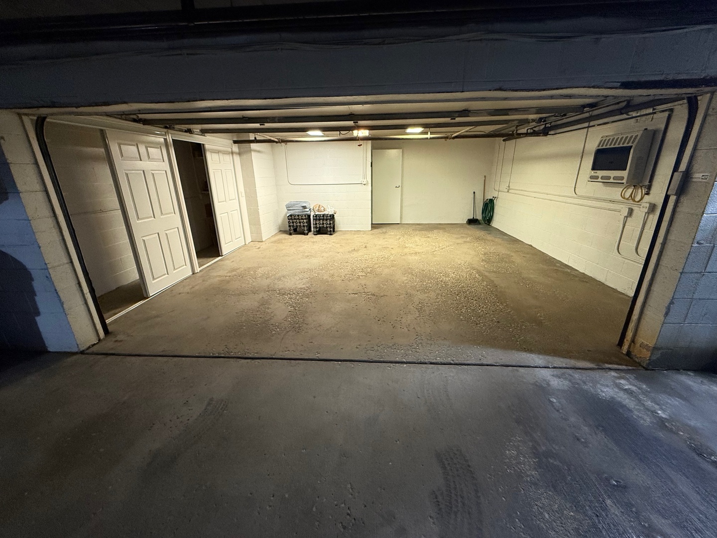 5747 North Sheridan Road, Unit E Chicago, IL 60660 - Photo 27 of 28