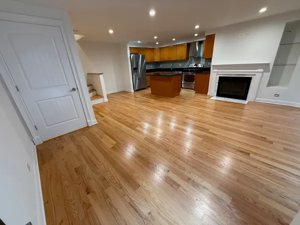 $4,500 | 5747 North Sheridan Road, Unit E, Chicago, IL 60660