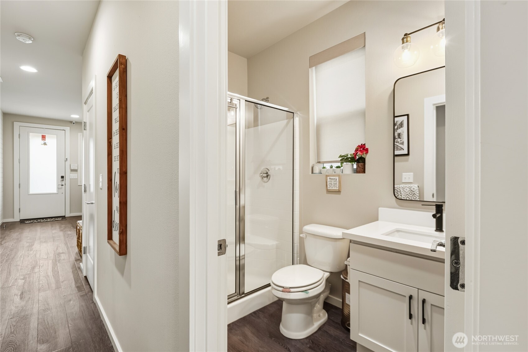 281 Southwest 97th Place Seattle, WA 98106 - Photo 13 of 34