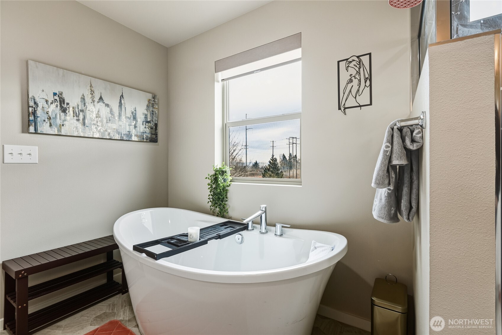 281 Southwest 97th Place Seattle, WA 98106 - Photo 21 of 34