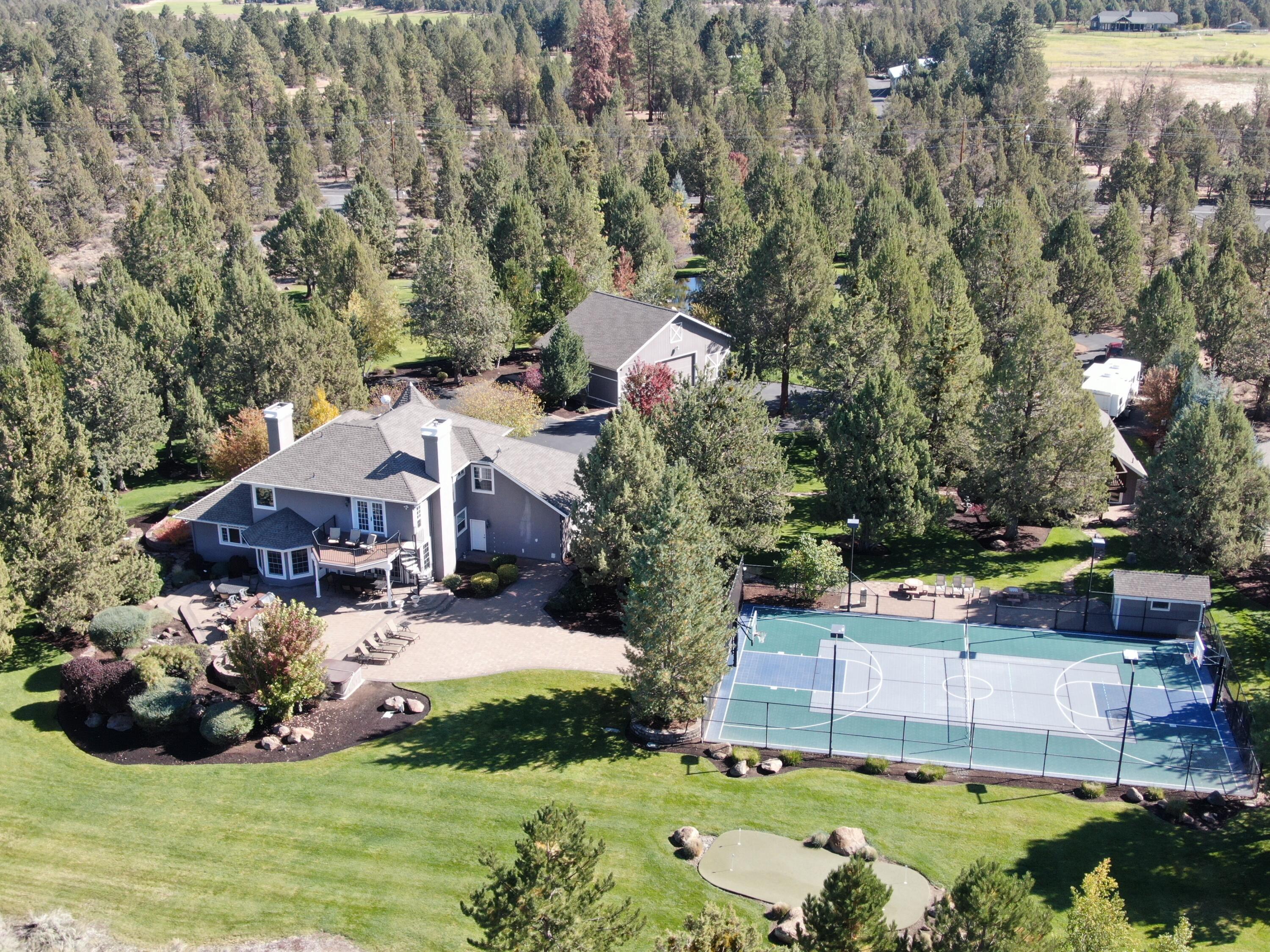 18331 Pinehurst Road Bend, OR 97703 - Photo 5 of 77 IMG_6005