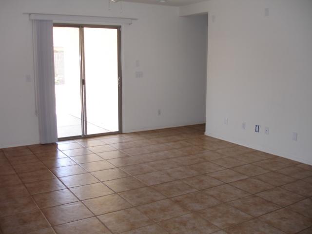 44953 Miramar Road Maricopa, AZ 85139 - Photo 9 of 20 Great Room