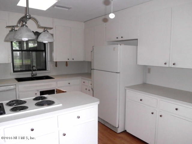5465 Sanders Road Jacksonville, FL 32277 - Photo 8 of 25 Kitchen (2)