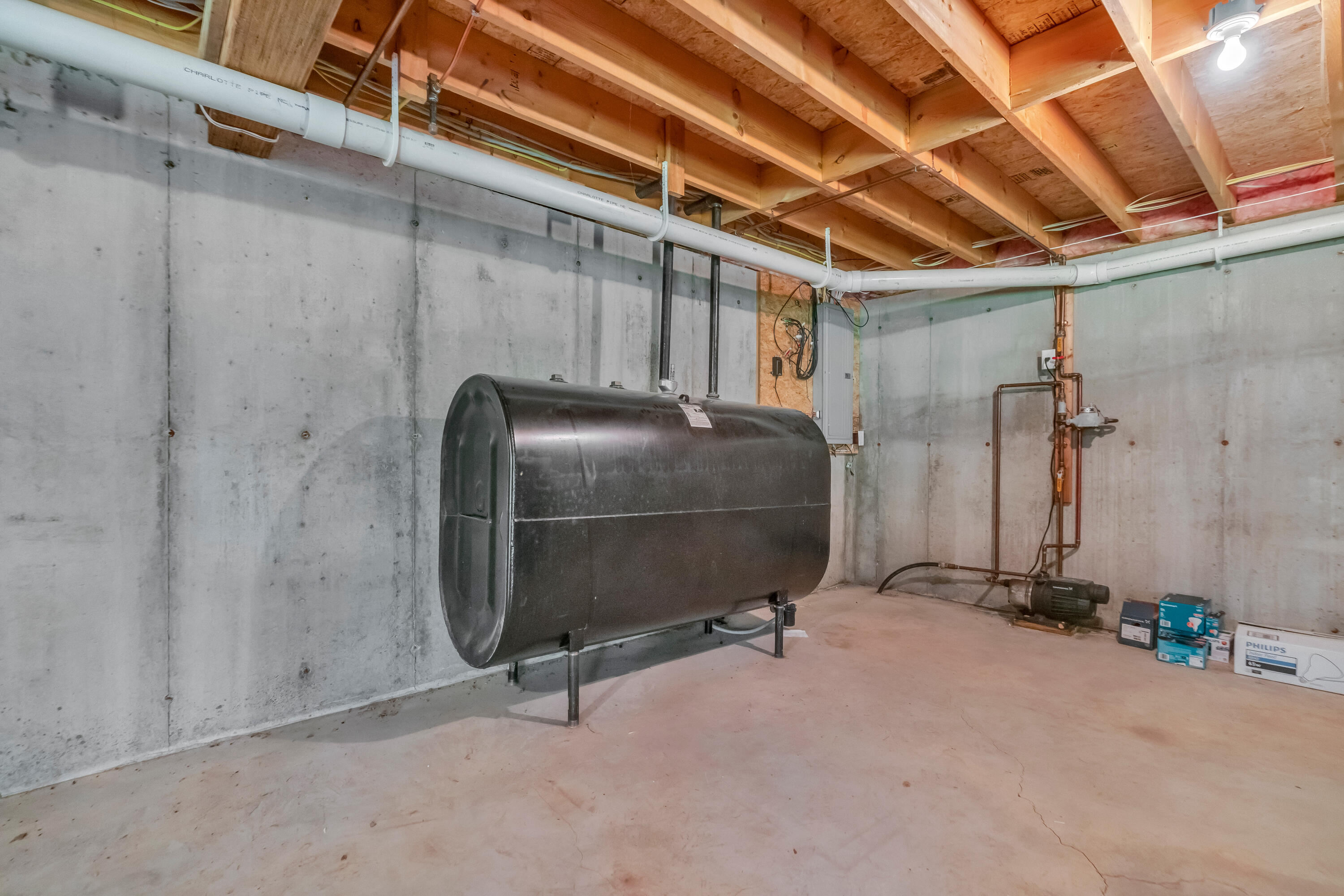44 Deerfield Road North Berwick, ME 03906 - Photo 35 of 43 Oil Tank