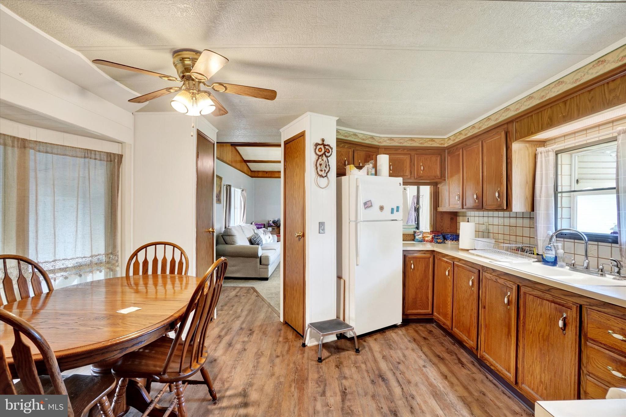 225 Country Ridge Drive York, PA 17408 - Photo 17 of 27