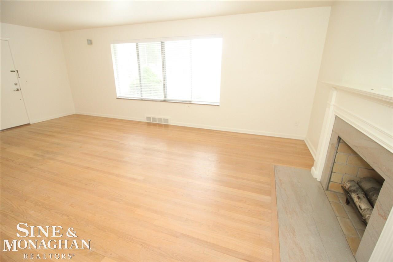 781 Harcourt Road Grosse Pointe, MI 48230 - Photo 22 of 36