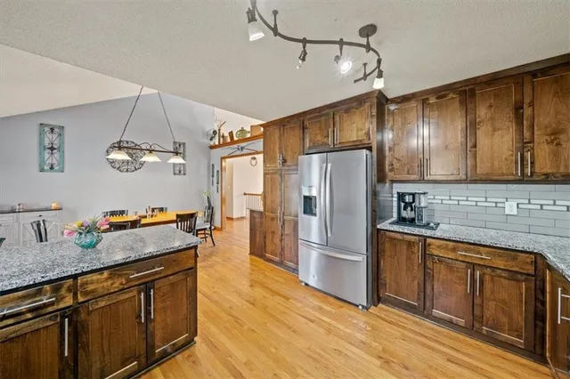 $369,000 | 125 Southwest Tess Drive, Lee's Summit, MO 64081