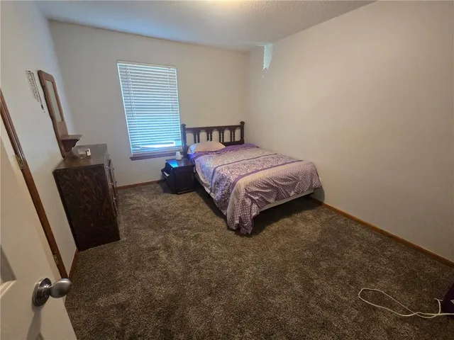 $375,000 | 125 Southwest Tess Drive, Lee's Summit, MO 64081