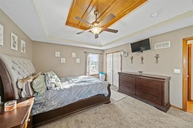 $375,000 | 125 Southwest Tess Drive, Lee's Summit, MO 64081