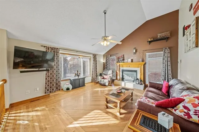 $375,000 | 125 Southwest Tess Drive, Lee's Summit, MO 64081