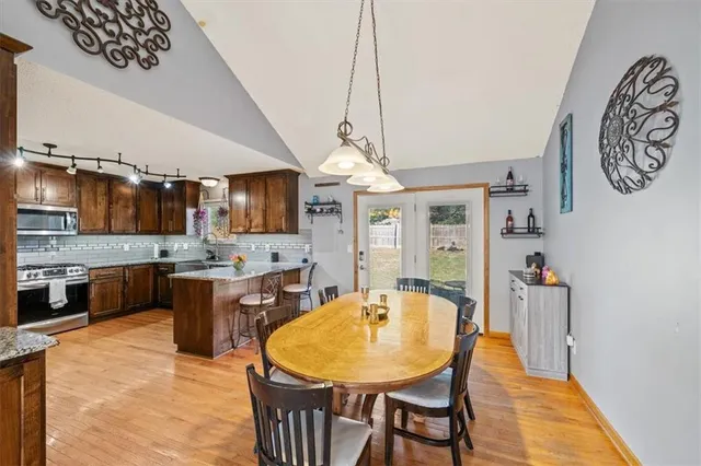 $375,000 | 125 Southwest Tess Drive, Lee's Summit, MO 64081