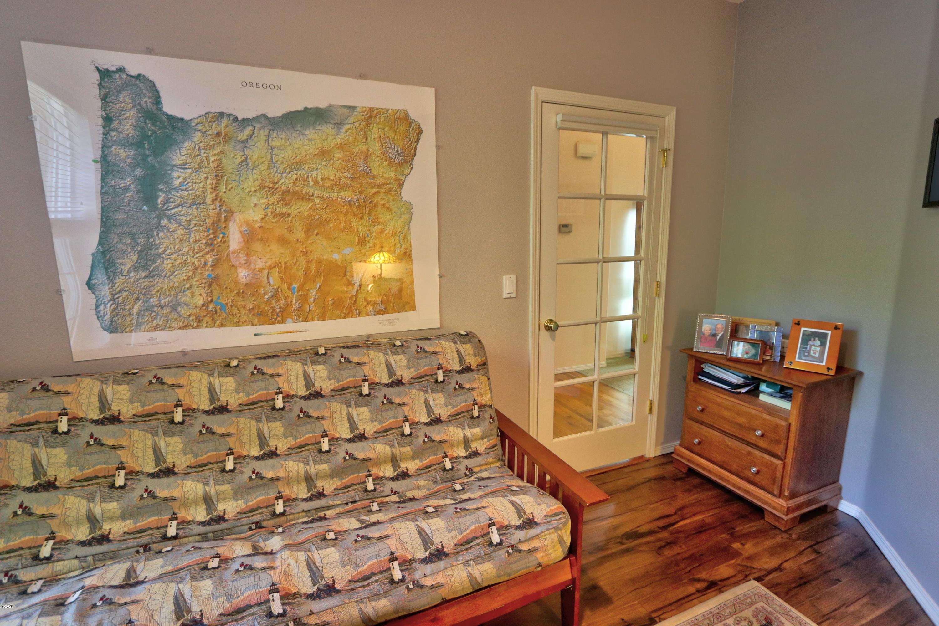 60 Gull Station Depoe Bay, OR 97341 - Photo 28 of 36 Bedroom 3