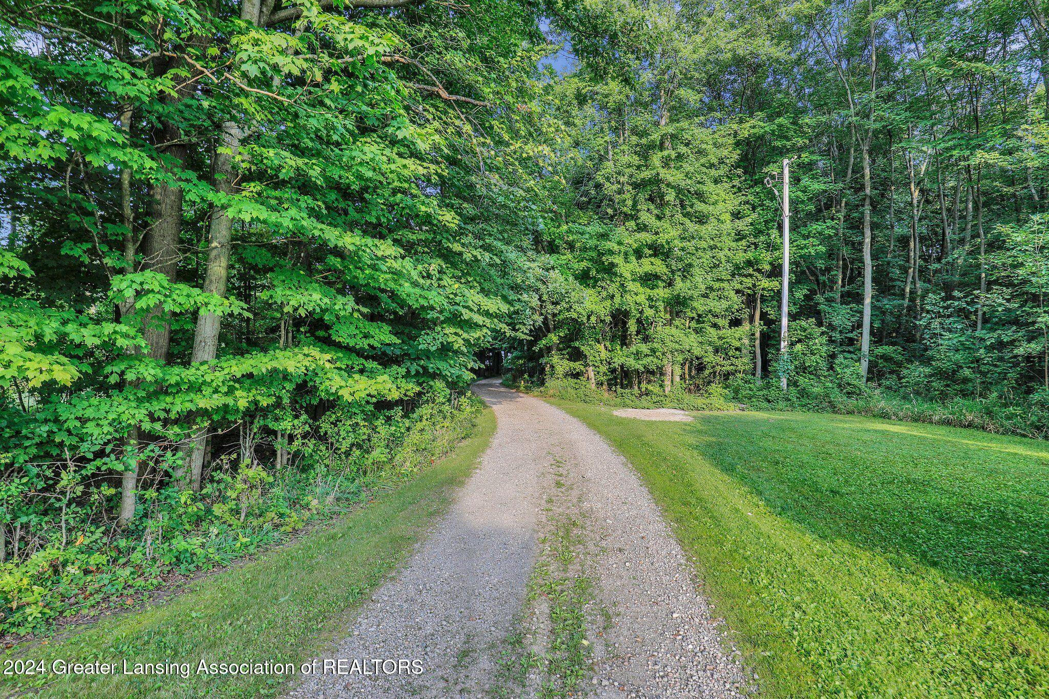 2695 Meridian Road Mason, MI 48854 - Photo 6 of 54 48-web-or-mls-22-web-or-mls-Open Ended M