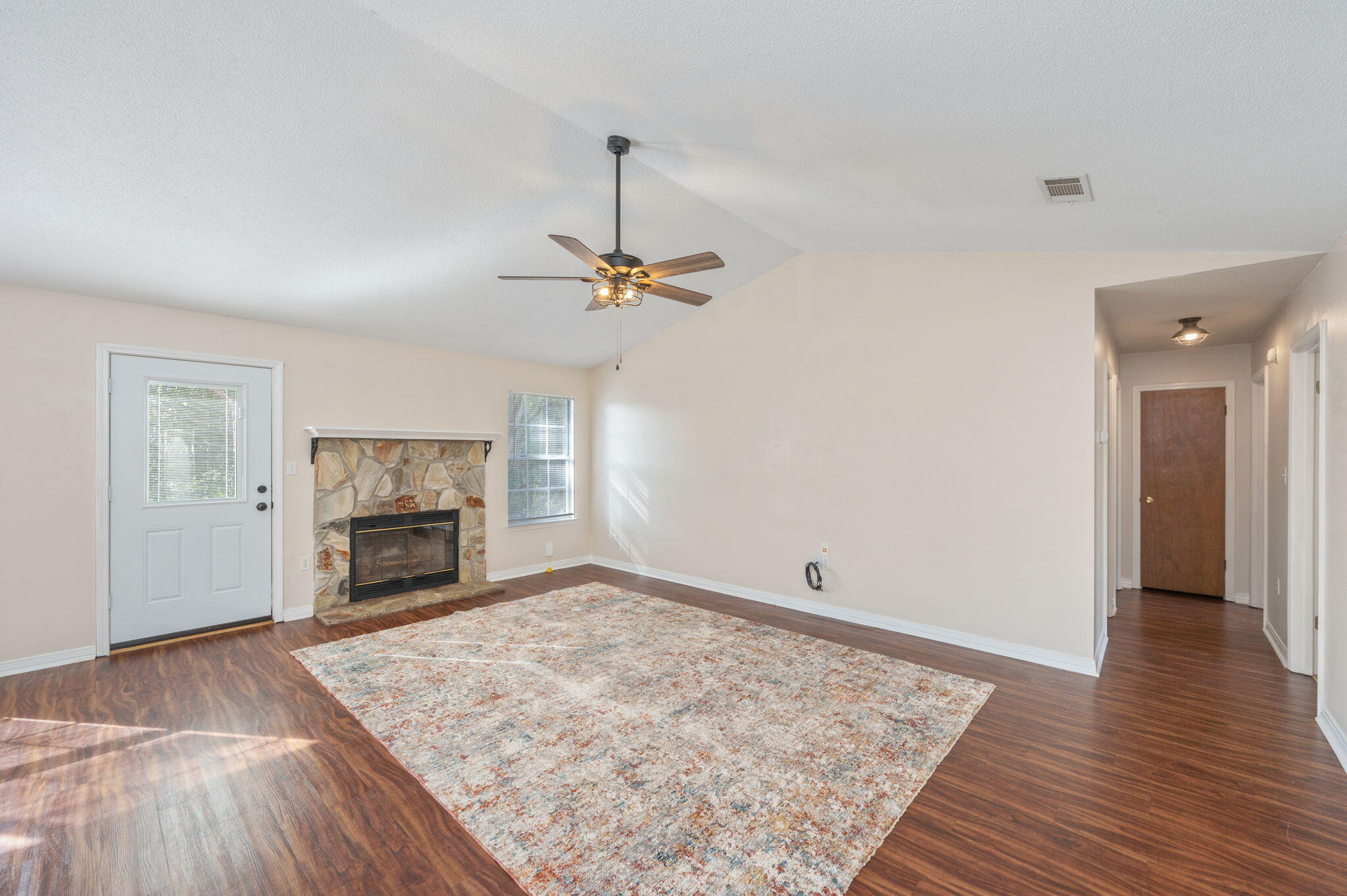 423 Northview Lane Crestview, FL 32536 - Photo 5 of 29 5-web-or-mls-423-northview-ln