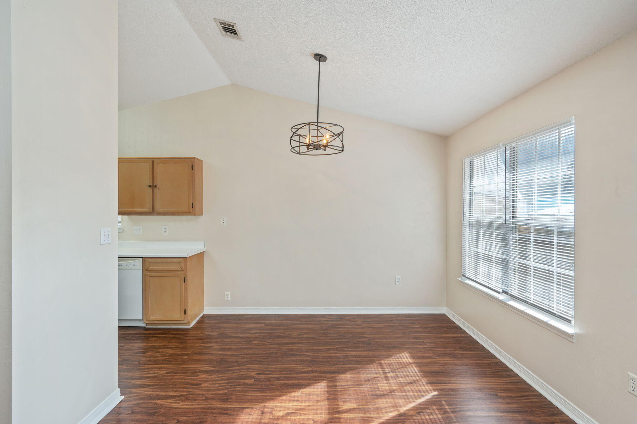 423 Northview Lane Crestview, FL 32536 - Photo 8 of 29 8-web-or-mls-423-northview-ln