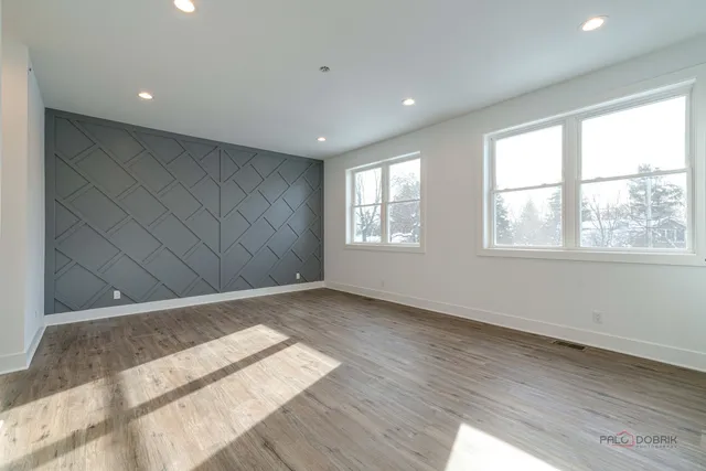 $749,000 | 1061 Green Bay Road, Lake Bluff, IL 60044