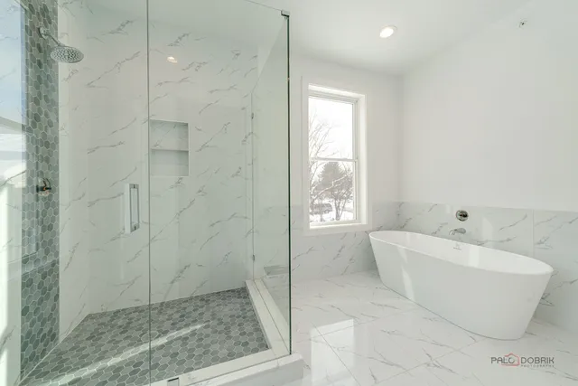 $749,000 | 1061 Green Bay Road, Lake Bluff, IL 60044