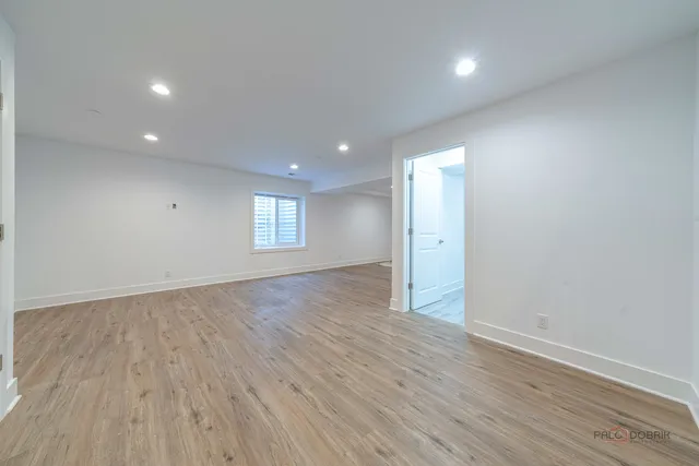 $749,000 | 1061 Green Bay Road, Lake Bluff, IL 60044