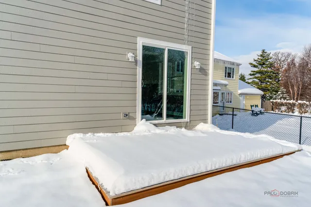 $749,000 | 1061 Green Bay Road, Lake Bluff, IL 60044